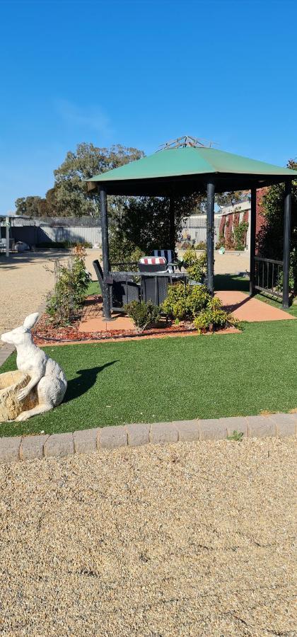 Cameo Inn Motel West Wyalong Exterior foto